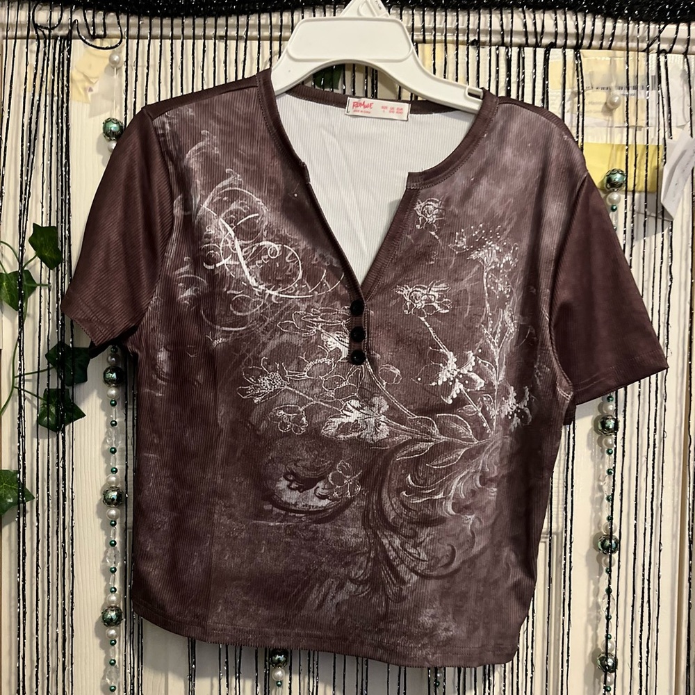 BROWN TOP